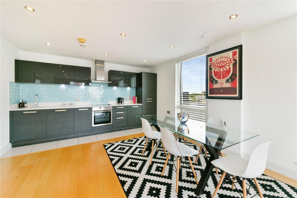 Kitchen/Reception