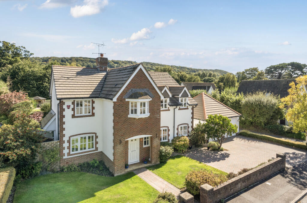 1356081-1-68d138b...