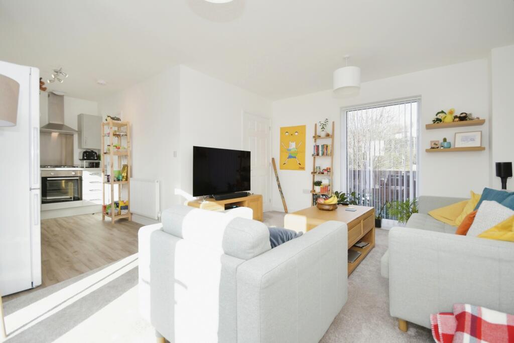 Lounge/Kitchen