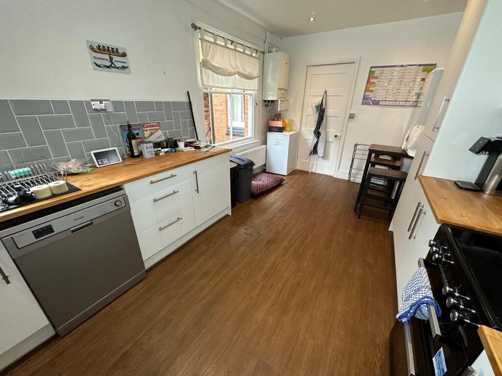 Breakfast/Kitchen