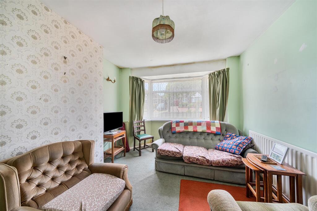 103 McKinnell Crescent (6).jpg