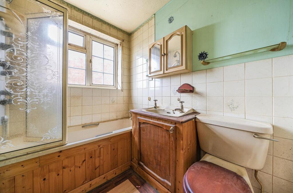 2 Bakehouse Lane, Rugby