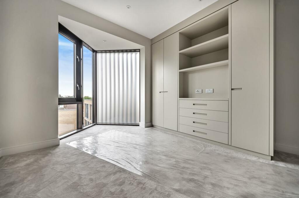 Davidson Frost-Wellings, DFW, Finchley Road, Londo