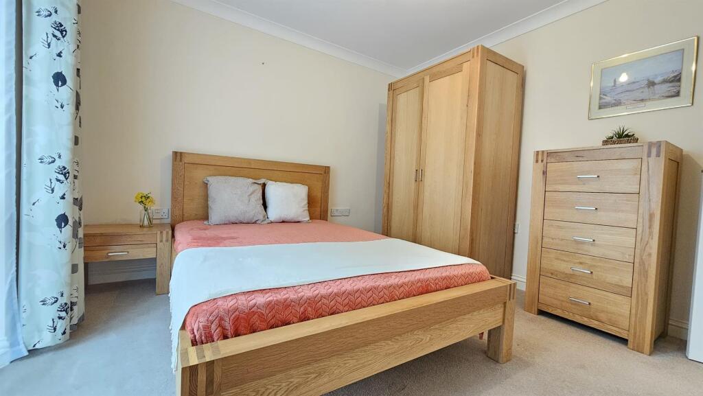 WhatsApp Image 2024-08-05 at 16.01.02 (1).jpeg