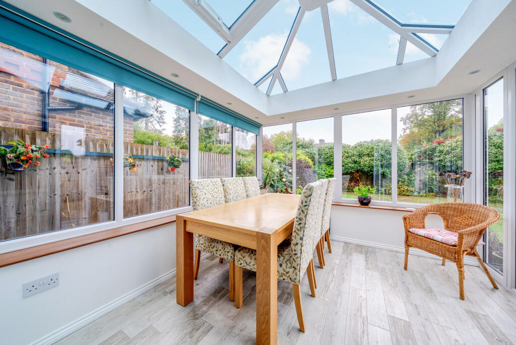 1362581-9-68dfb7d...