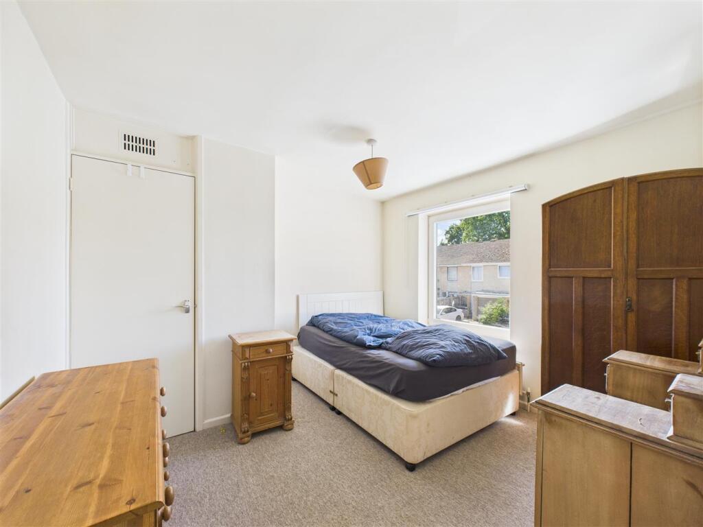 bedroom 3.jpg