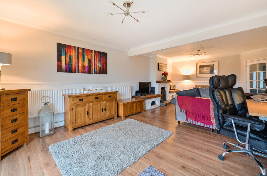 1380490306917599f509b1arw1