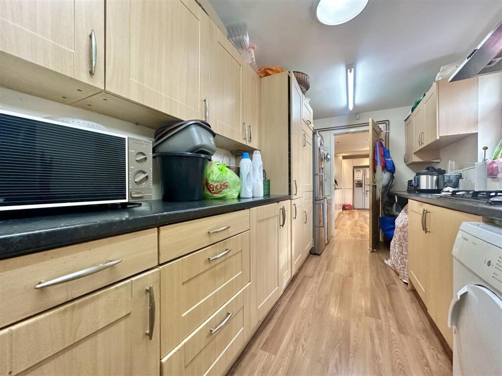 EXTENDED SECOND KITCHEN