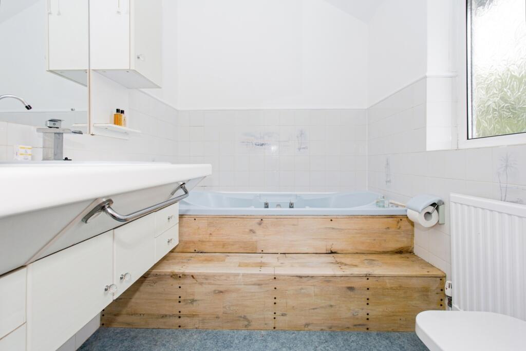 Bathroom/Wc