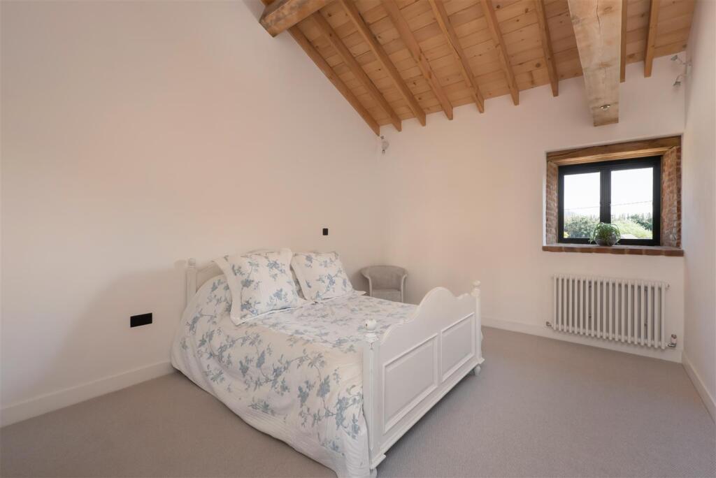 Lower Road, Teynham, Sittingbourne