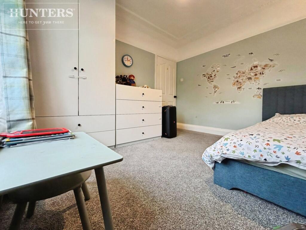 pbox-bedroom-343852.JPG