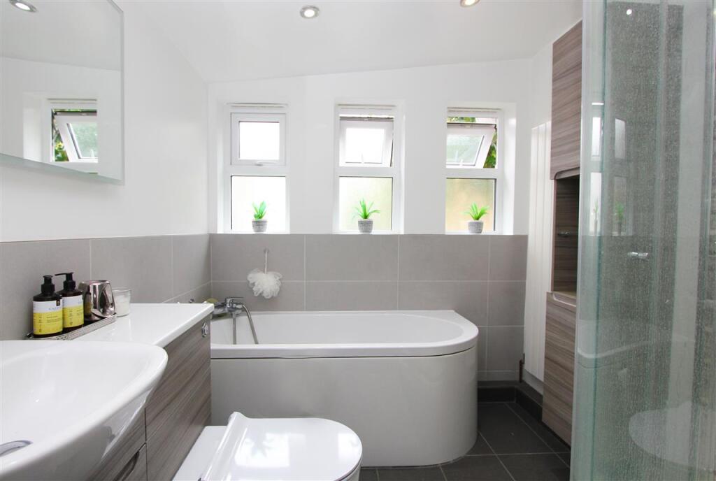 First Floor Bathroom