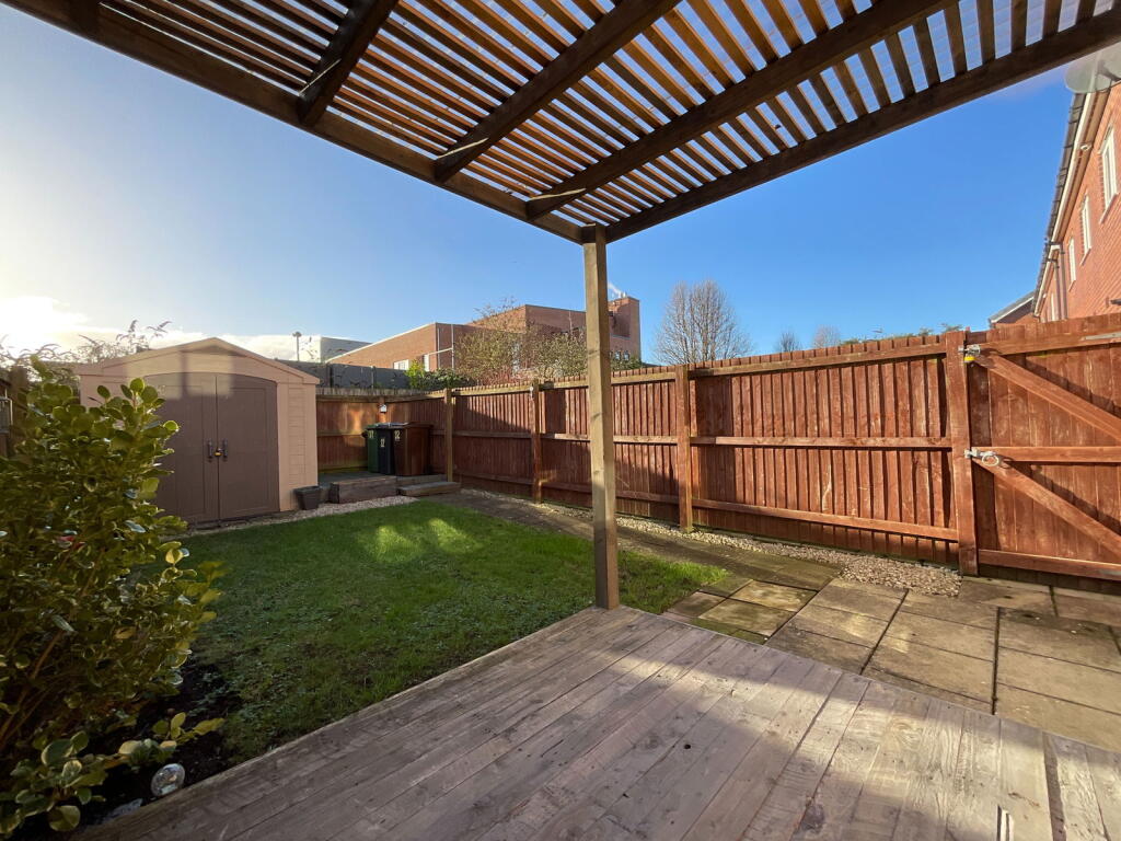 Moreland Drive, Southport