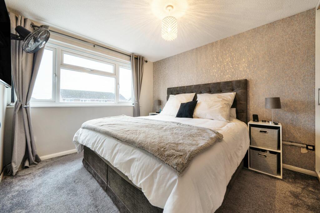 Principal bedroom
