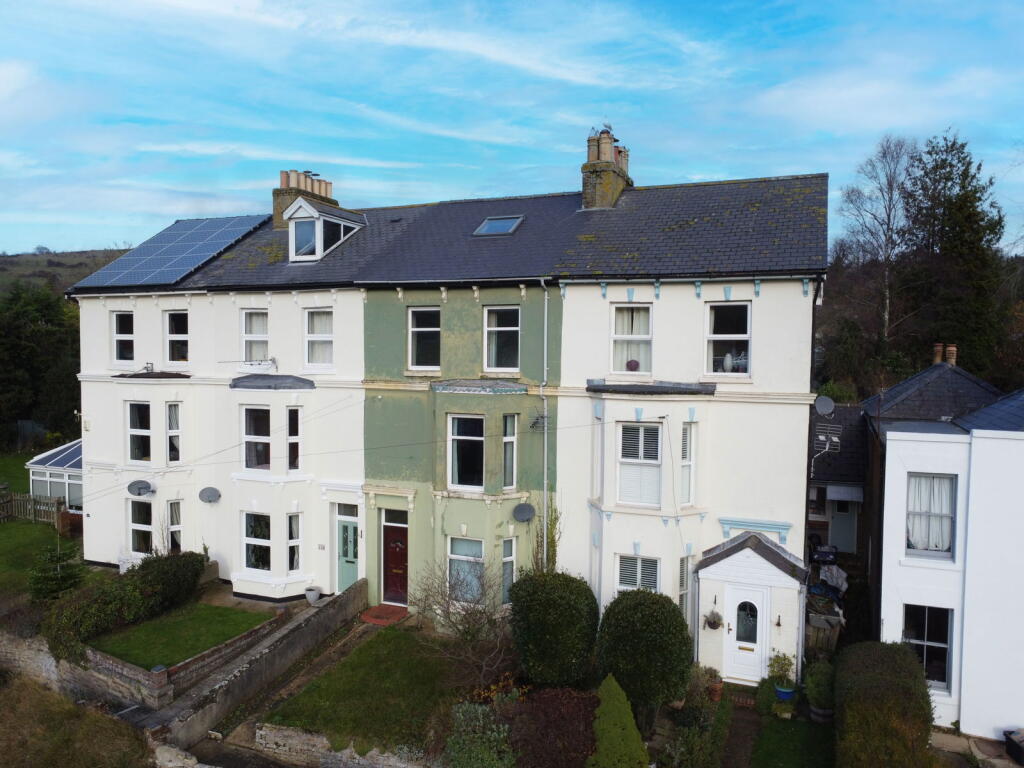 London Road, Temple Ewell, Dover, Kent, CT16 3DE