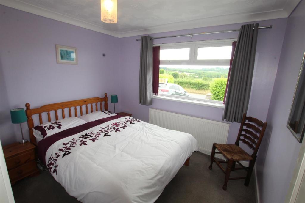 bed 3.JPG
