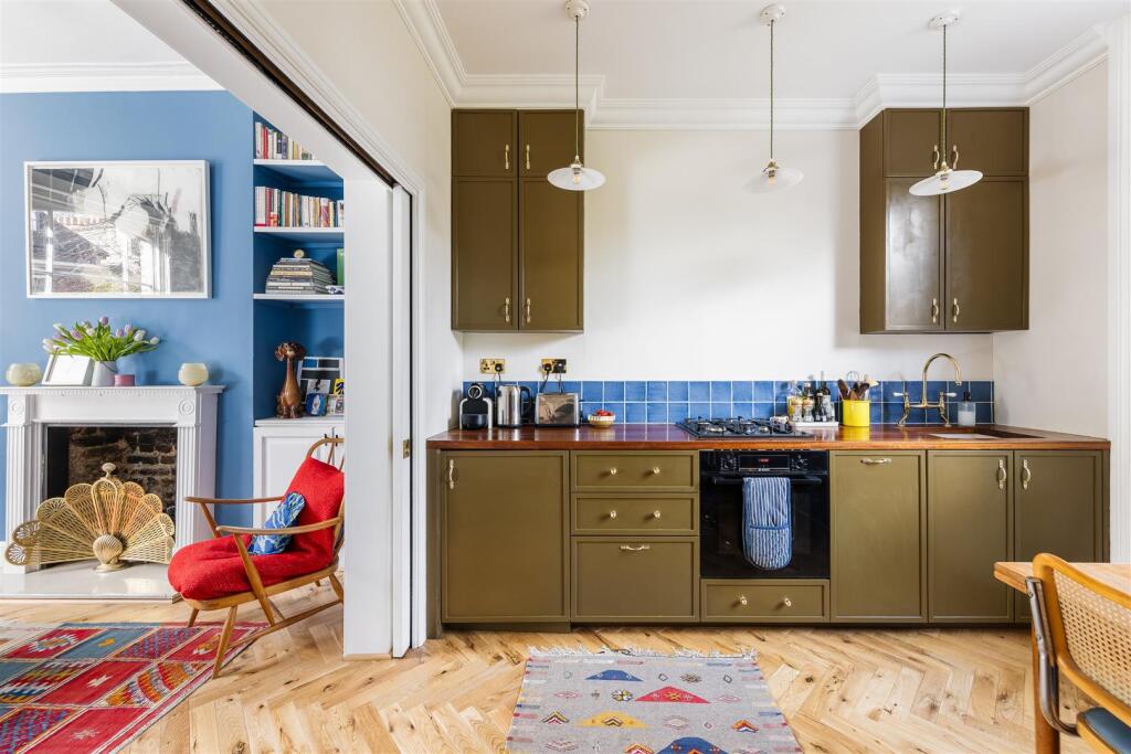 Grosvenor Park Road E17