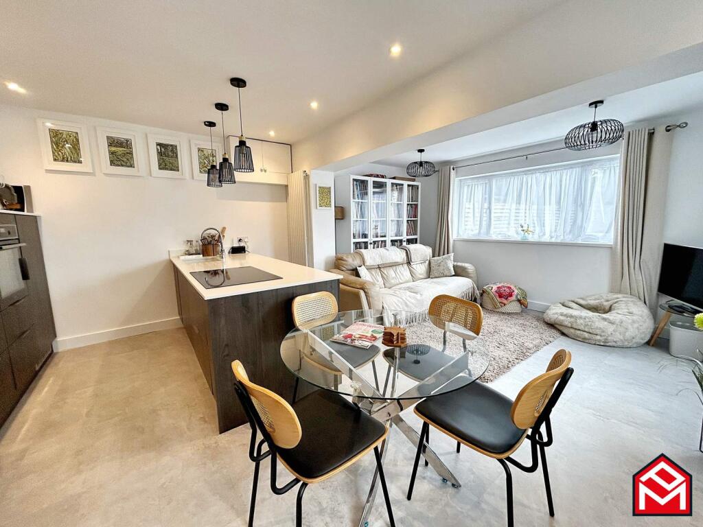 Open Plan Kitchen/ Dining/ Living