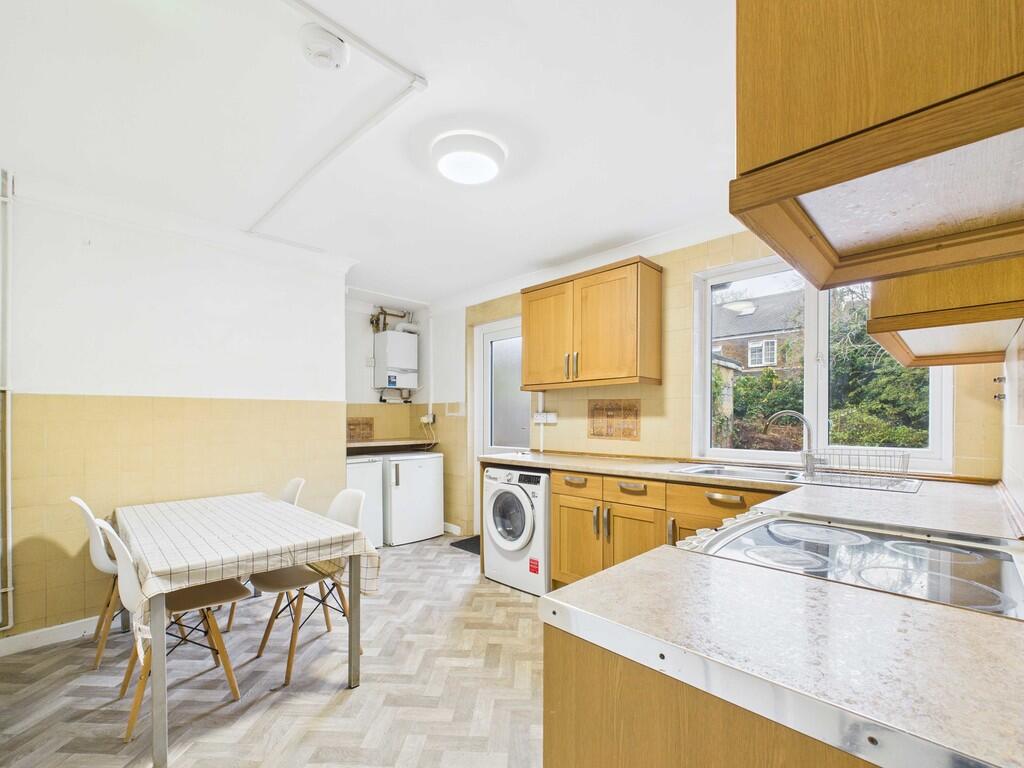 CAM03741G0-PR0138...