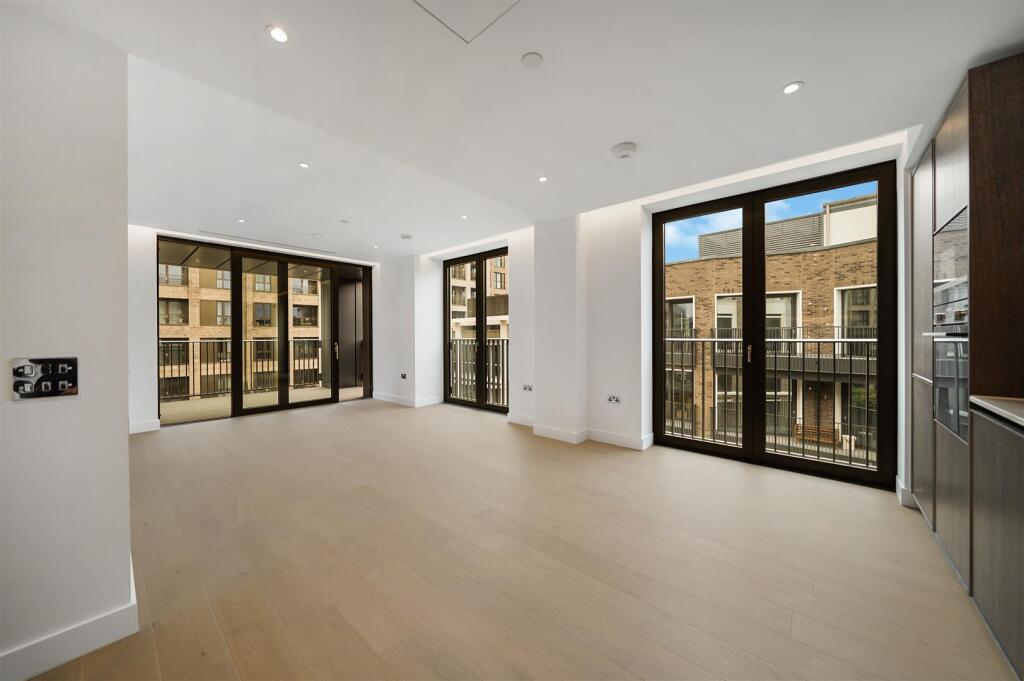 Flat 8, Emblem House - kzFTONanb7y6gOISNBHW.jpg