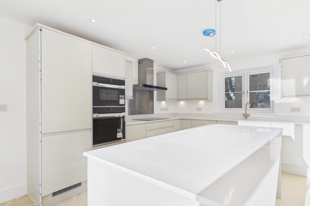 EweMove - Spalding - Pinstock Lane - Open Plan Liv