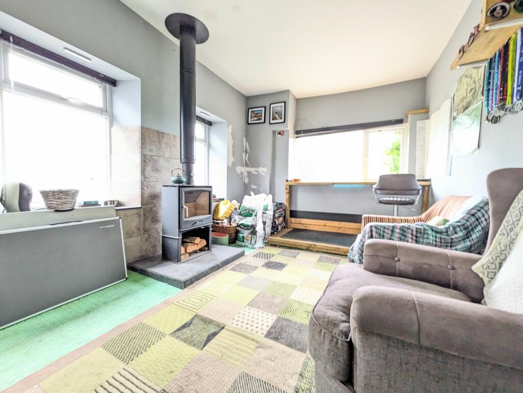 PXL_20241213_122243039.MP~2