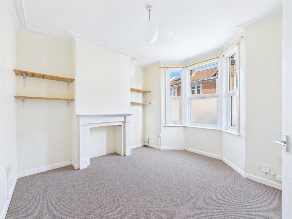 2 - Two bedroom terraced house.jpg