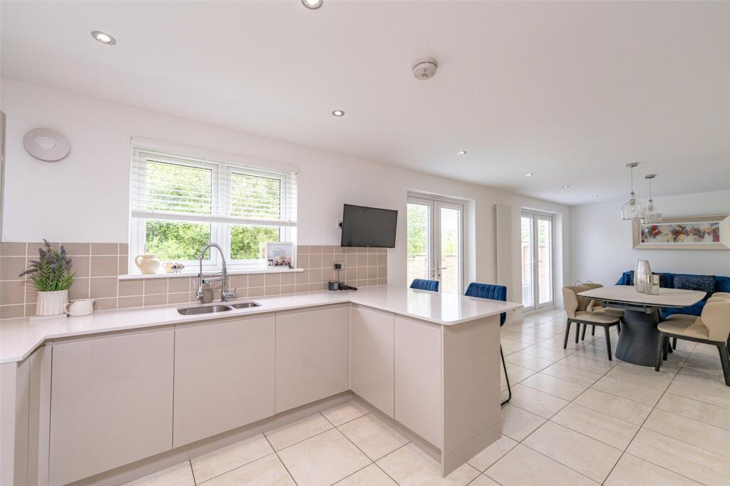 Kitchen/Diner Alt