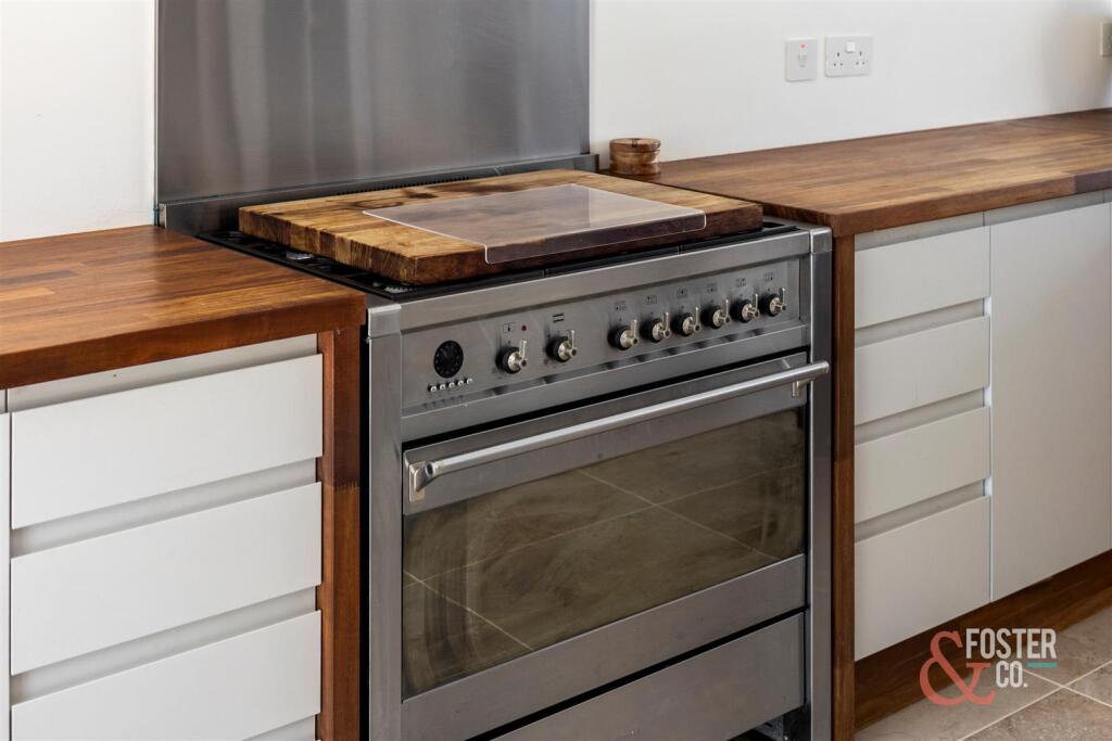 Tongdean Lane, 94-016.JPG