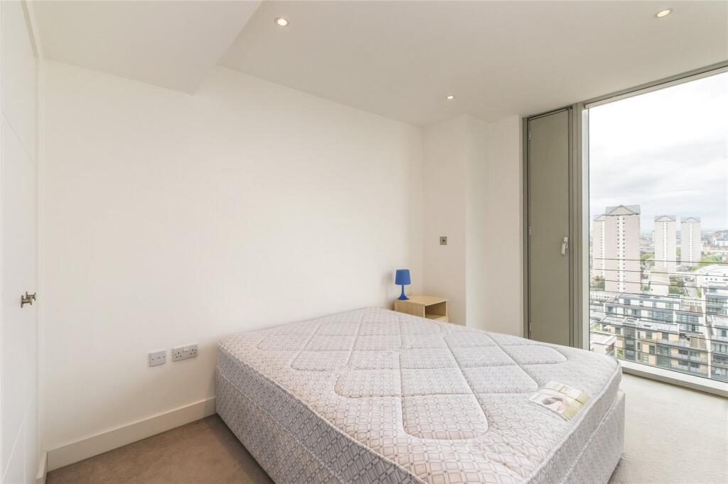 Canary Wharf E14