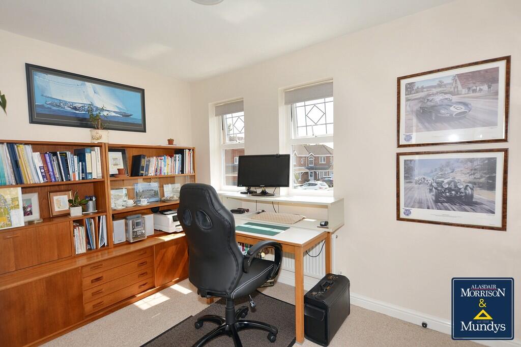 Bedroom 4-Office