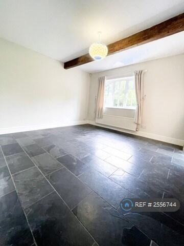 Breakfast/Dining Room