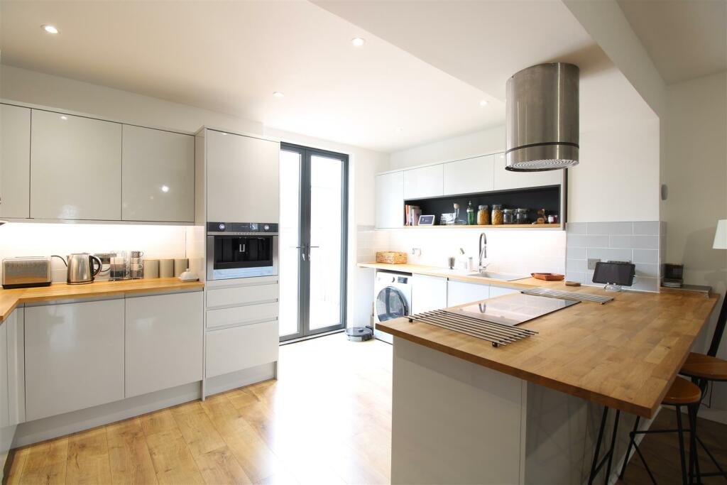 kitchen4.JPG