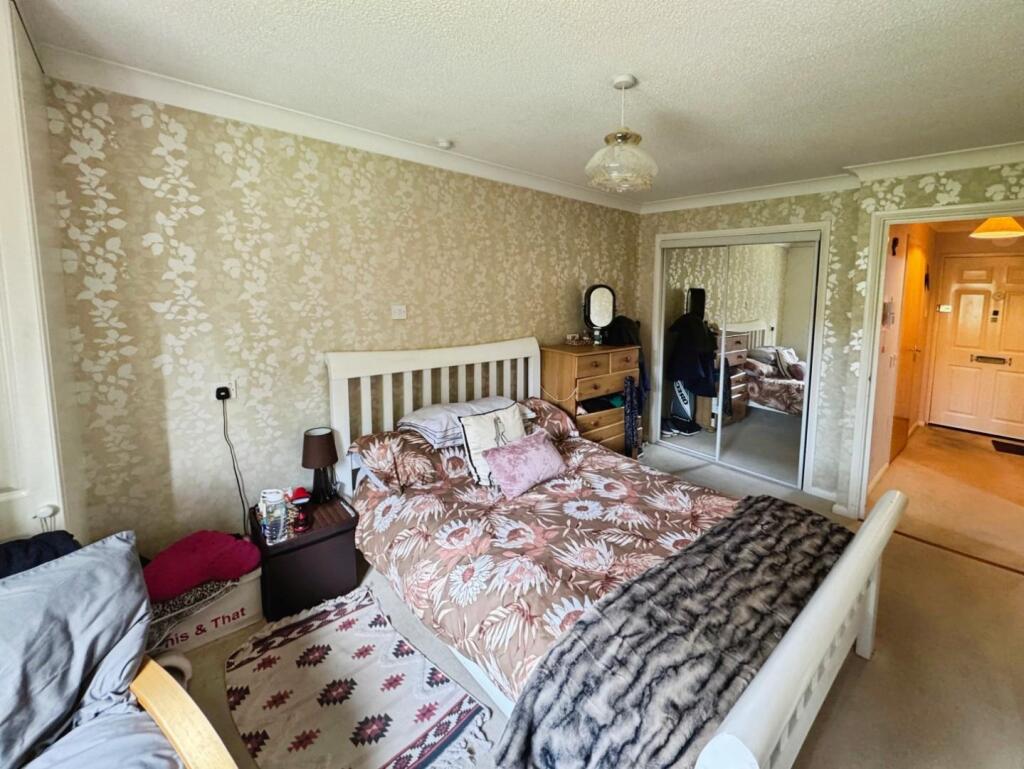 9fed63e0-Bedroom 20a.jpg