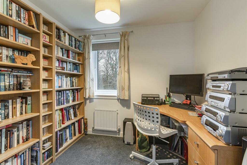 8 Knoll Park Drive Galashiels 47.JPG