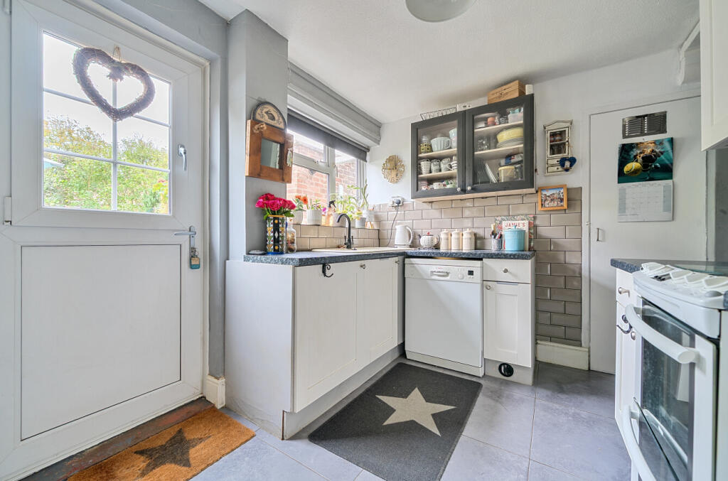 1357658-19-68d683...