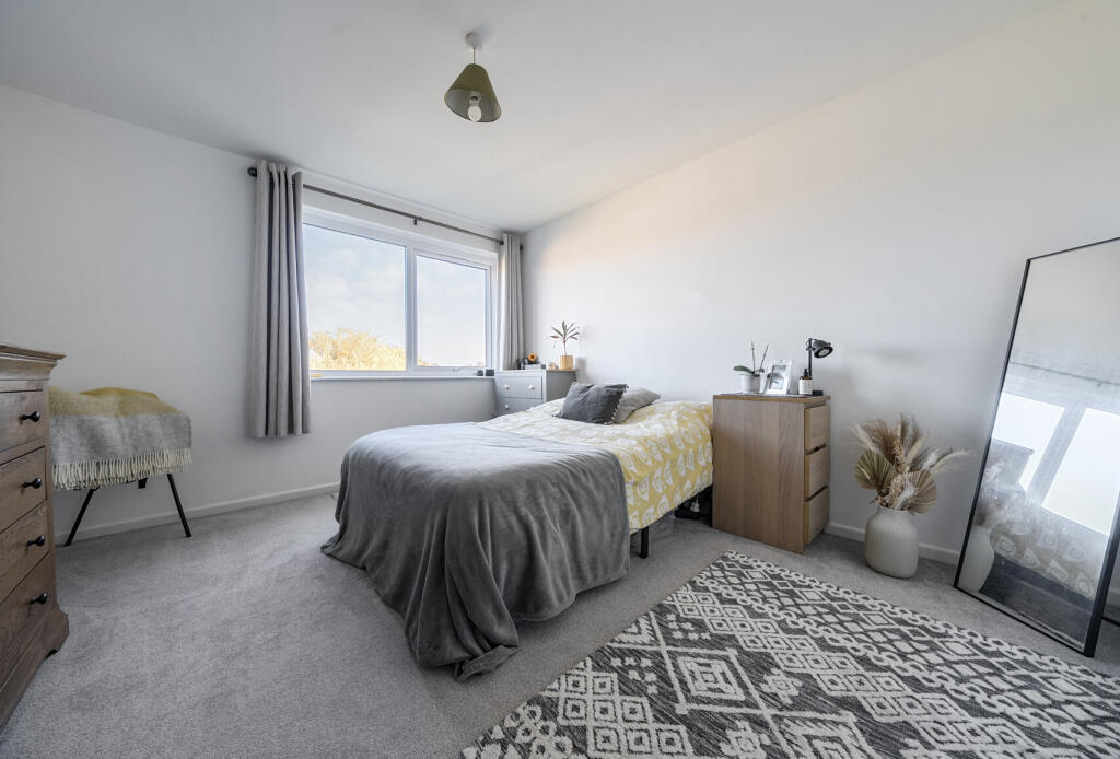 1380477-9-691b031...