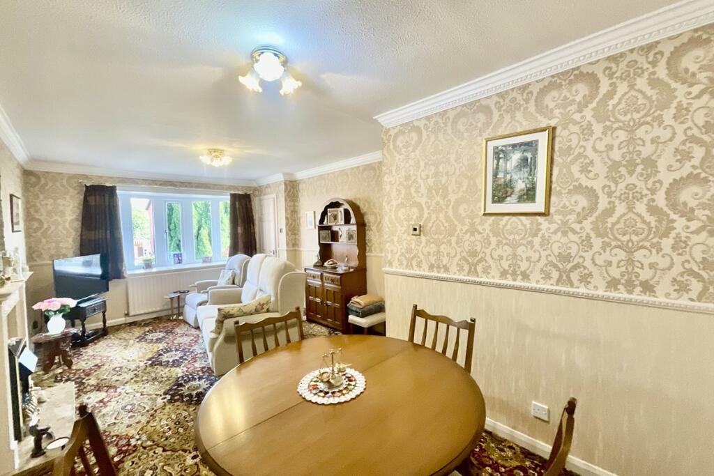 Lounge Dining Room 