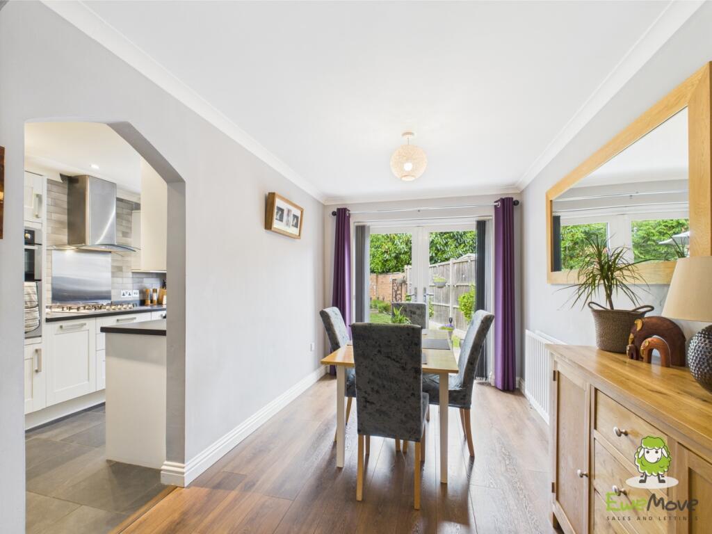 CAM03778G0-PR0237-STILL005