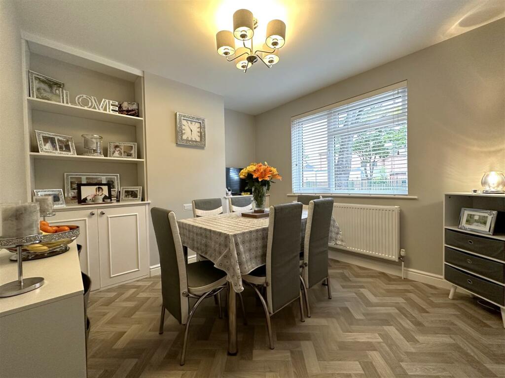 Dining Room 168