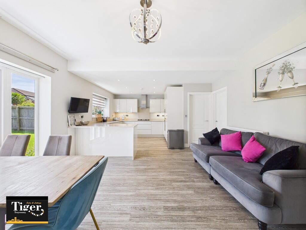 CAM03440G0-PR0373...