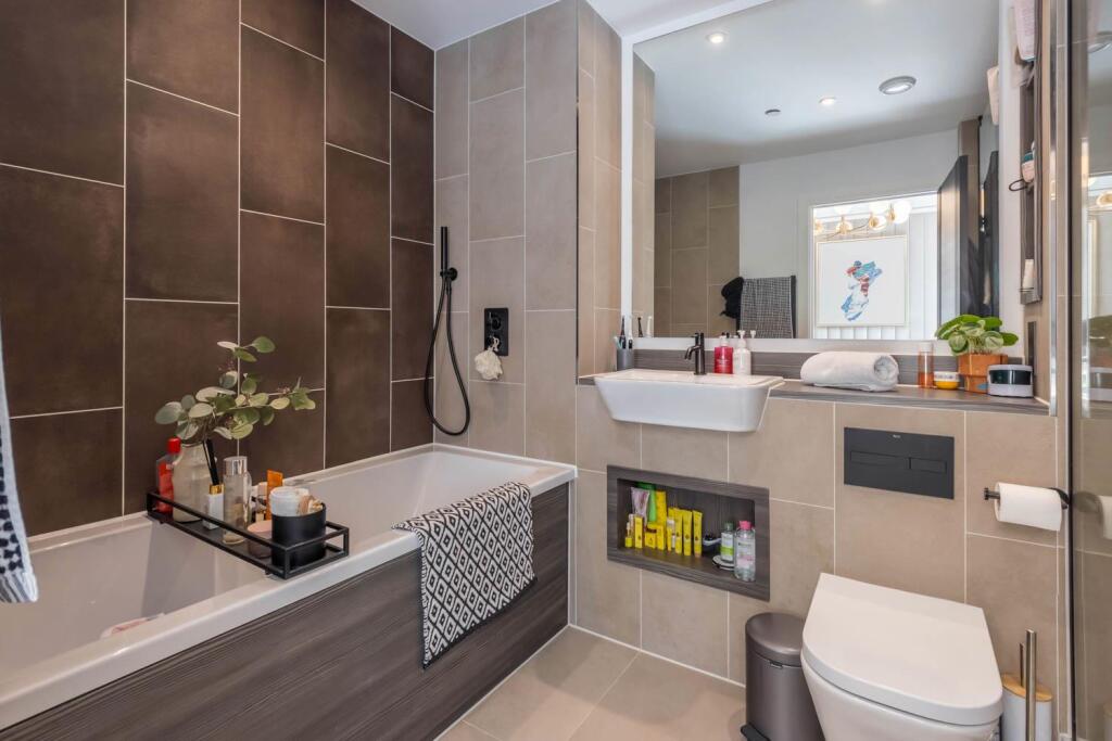 Ensuite one