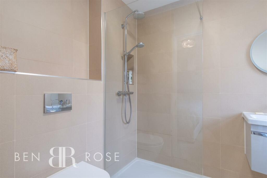 Master Ensuite