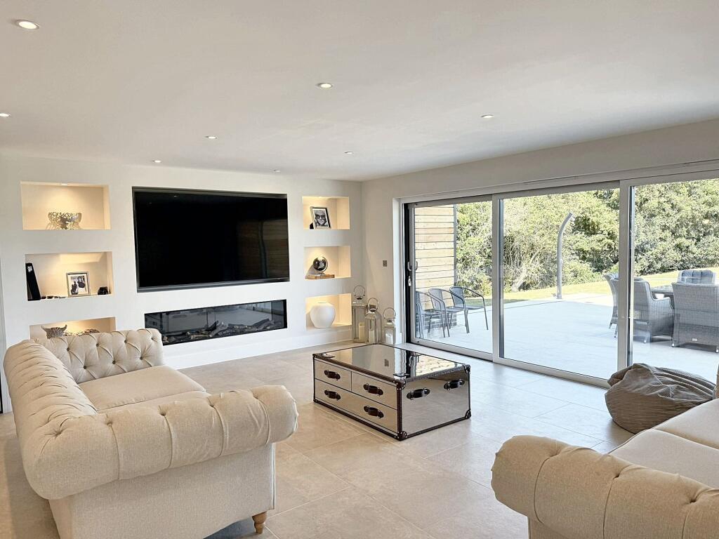 Kitchen / Lounge / Diner