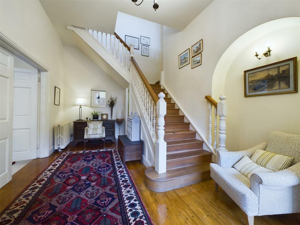 ENTRANCE HALL