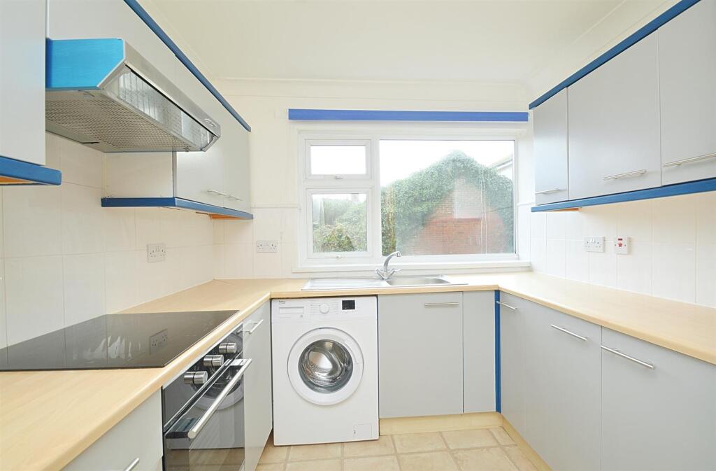 resizedKitchen2.jpg