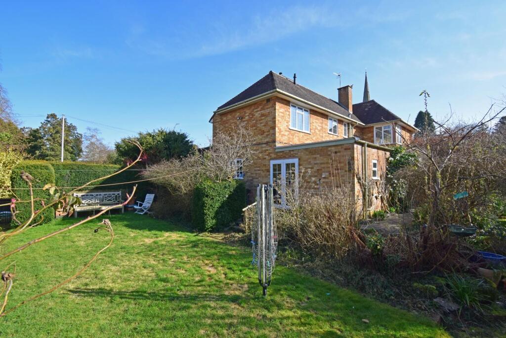 44 Church Road, rear.jpg