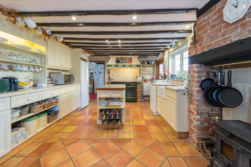 Kitchen / Dining Room