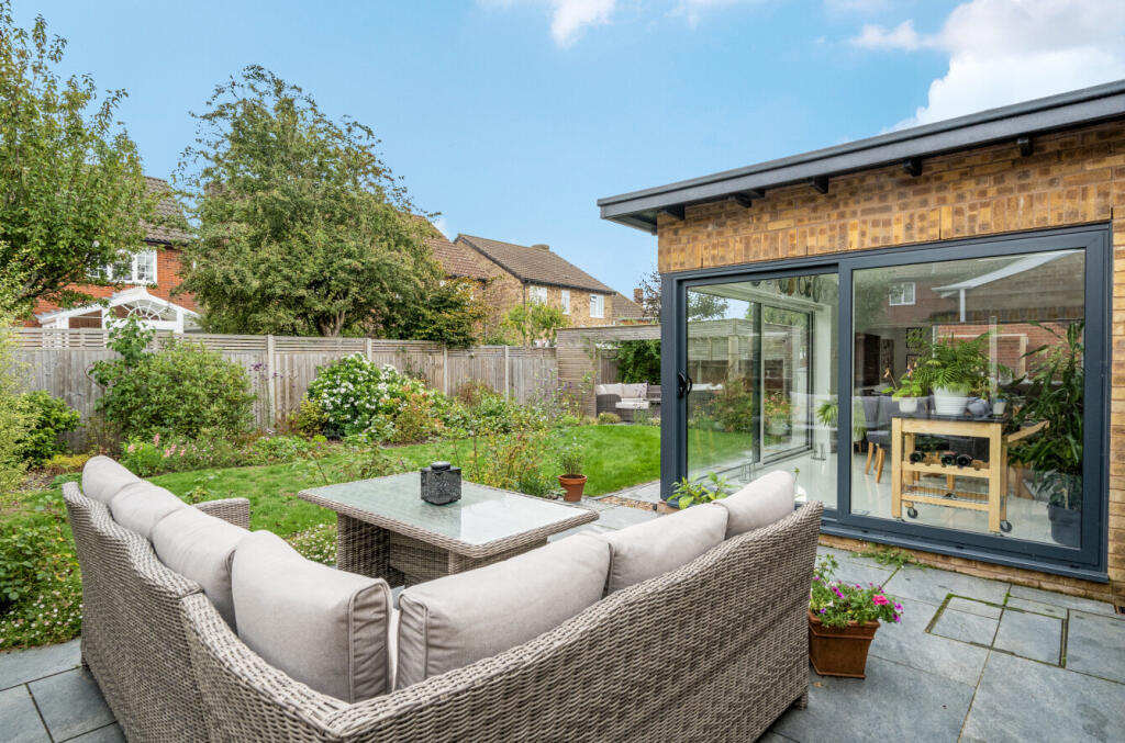 1361737-12-68dcf1...