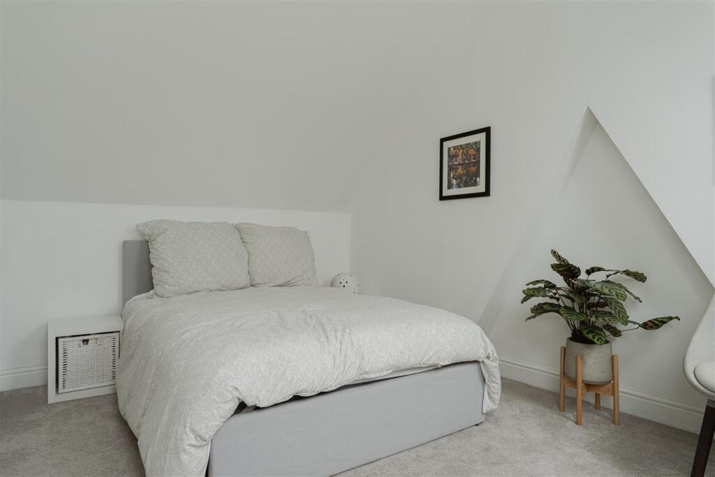 2 West Road, Reigate-21.jpg